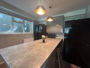 Photo 27- click for photo gallery